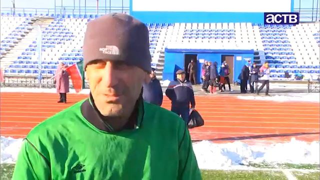 Двенадцать диаспор встретились на футбольном поле в Южно-Сахалинске смотреть онлайн