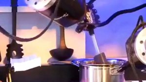 Робот домохозяйка