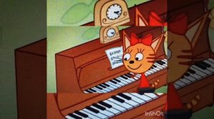 Карамелька играет на пианино песню ни чего на свете лучше нету