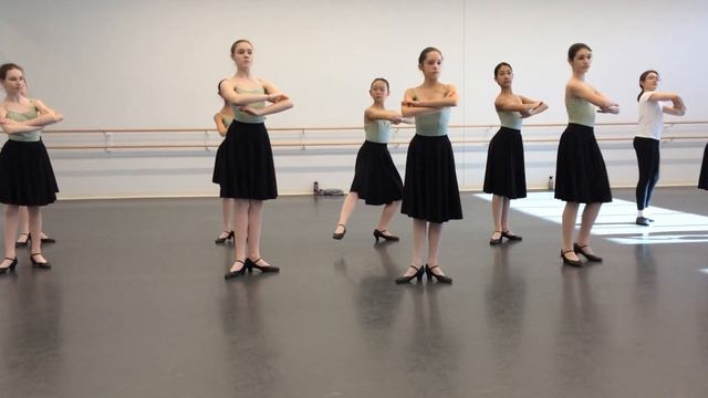 Ella dancing Mazurka смотреть онлайн