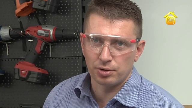 Как работать с электролобзиком