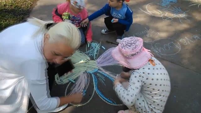 Рисунки на асфальте смотреть онлайн