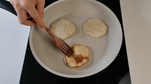 БАНАНОВЫЕ ПАНКЕЙКИ - ПРОСТОЙ И БЫСТРЫЙ ЗАВТРАК! (БЕЗ ЯИЦ И МОЛОКА)
