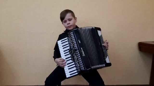 Тереханов Михаил, 9 лет - русский народный танец "Камаринская" в обр. Р. Бажилина смотреть онлайн