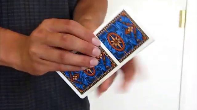 Bicycle Blue Dragon Back Deck Review смотреть онлайн