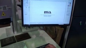 Лазерный маркировщик в работе