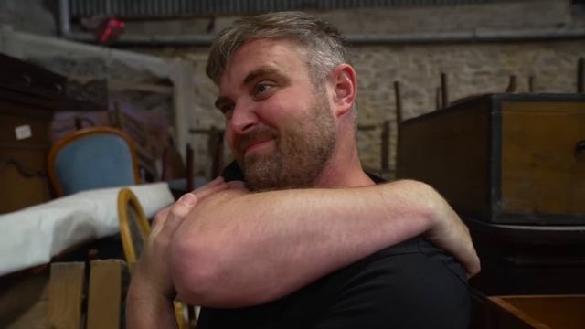 Unbelievable Find: Massive Louvre Piece Discovered in Antique Shop! смотреть онлайн