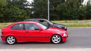 VW Golf 4 VR6 Turbo  vs BMW 3 1.8is