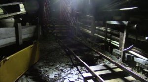 Железная дорога на даче в ночь