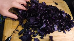 Это просто БОМБА! Нереально вкусный Базиликовый СОУС к мясу или просто намазать на хлеб. На зиму!