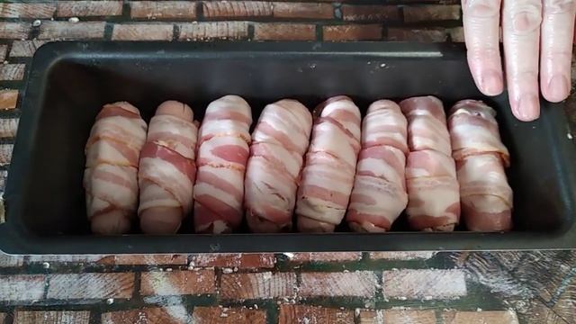 Сосиски с сыром в беконе смотреть онлайн