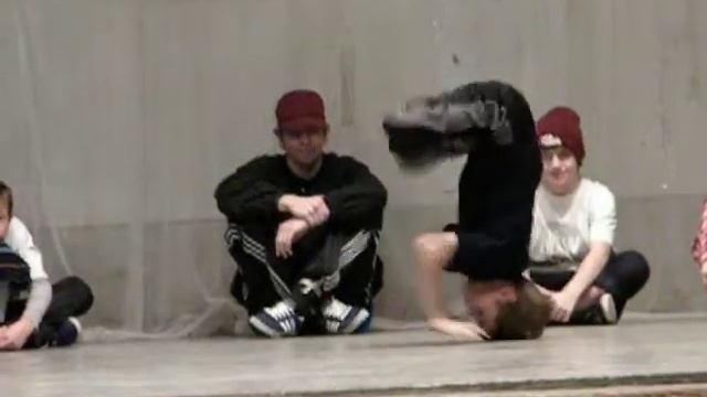 b-boy Luigi (mini-версия, псковский вариант) смотреть онлайн