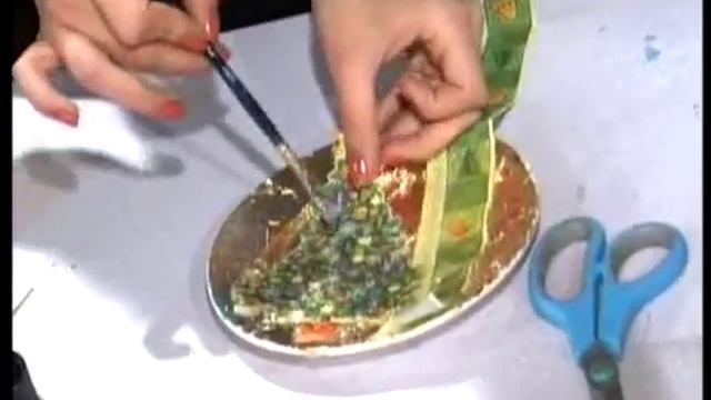 тарелочки новогодние.mp4 смотреть онлайн