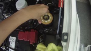 How to replace a fuel filter on a Mitsubishi Montero Sport 2015 GLX