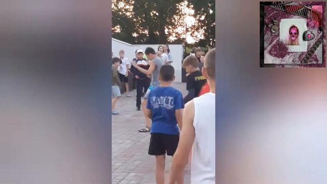 Серёга танцует под DEAD BLONDE "Мальчик на девятке"! смотреть онлайн