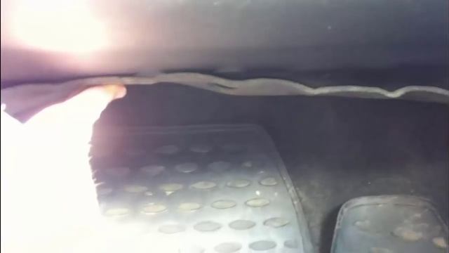 Замена фильтра кондиционера Шкода Октавия А5 смотреть онлайн