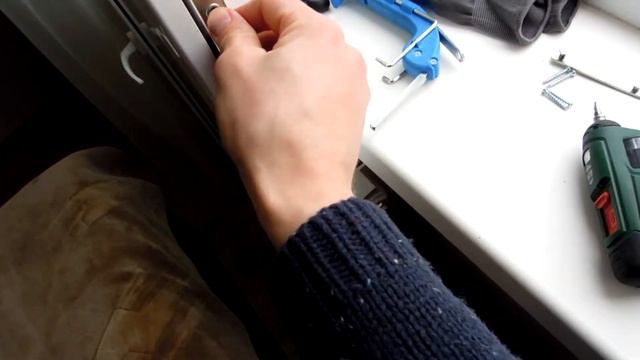 Аккумуляторный шуруповерт Bosch PSR Select смотреть онлайн