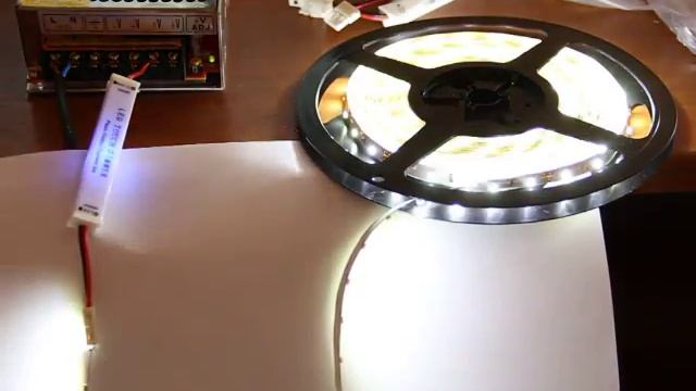 Двухпозиционный сенсорный выключатель