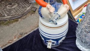 14ноября.Барахолка. Киев.Купила странную посуду.(не пойми что) Фарфор СССР.