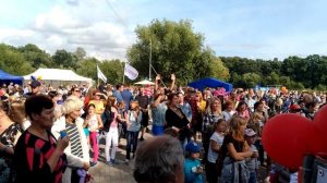 "Россия, Россия, в этом слове огонь и сила"