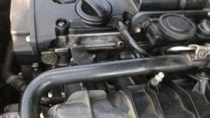 Audi a4 b7 2.0 tfsi стук со стороны впуска
