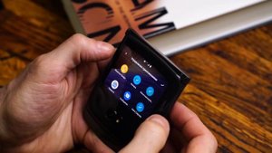 Обзор Motorola RAZR 5G 2020 года