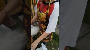 Прочесывание шерсти перед прядением