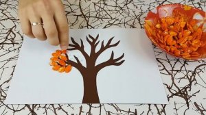 Осенняя поделка для детей из тыквенных семечек