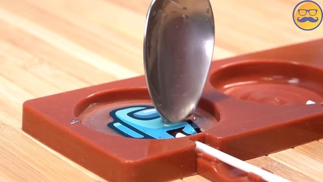 КОНФЕТЫ AMONG US ДЛЯ МЕДВЕДЯ ВАЛЕРЫ | НЕОБЫЧНЫЕ КОНФЕТЫ АМОНГ АС смотреть онлайн