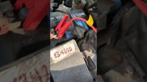 UTRAI Jstar One - пуско-зарядное устройство для автомобиля. Запуск двигателя Mazda 6 2.0L