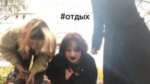 ЗНАЕШЬ, ТАНЯ КАВЕР. ТАНЯ ПОЕТ ПЕСНЮ, Я ПОДЫГРЫВАЮ ГОТКА НА ФОНЕ И МЫ ЛЮБИМ ТАНЮ