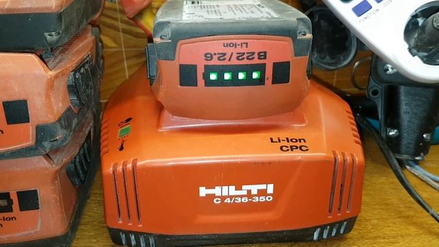 Как правильно заряжать аккумулятор Hilti.  Зарядное устройство C 4/36-350.