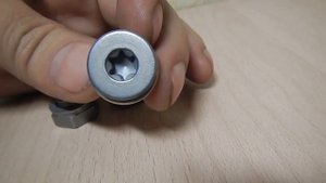 СРАНАЯ ПРОБКА ПОДДОНА VW TIGUAN TSI