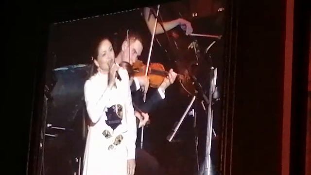 Алёна Петровская на торжественном мероприятии в честь 20-летия Специального технологического центра смотреть онлайн