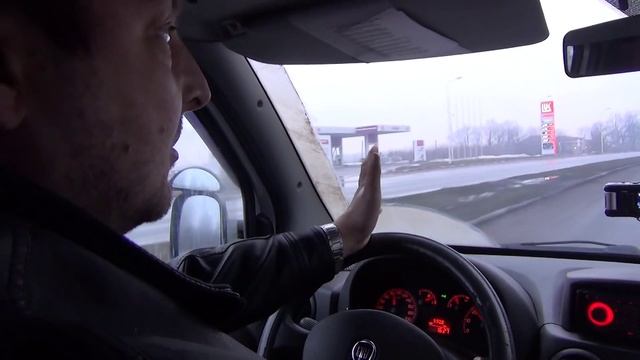 Краткое интервью по проекту "Уберем мусор с дороги" смотреть онлайн