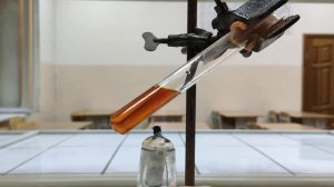 Нагревание раствора ацетата железа(III)