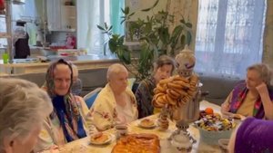 Масленица - празднуют пожилые люди в пансионатах Осень жизни!