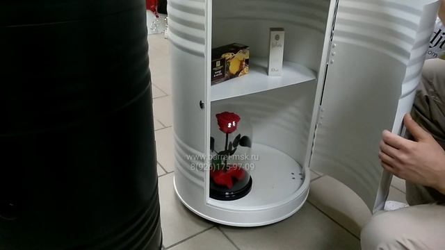 Бочка-бар с дверью и полками. Обзор от производителя смотреть онлайн