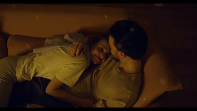 Клип к песне "Болен твоей улыбкой" смотреть онлайн