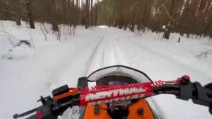 Покатушки на снегоходах Стелс Капитан 150.