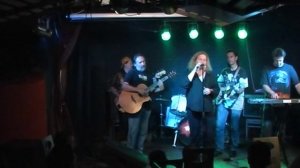 Женщина с Бородой. "Пахнут волосы полынью"