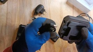 Рация с зарядкой USB Два способа  Крепление рации в автомобиле и зарядка