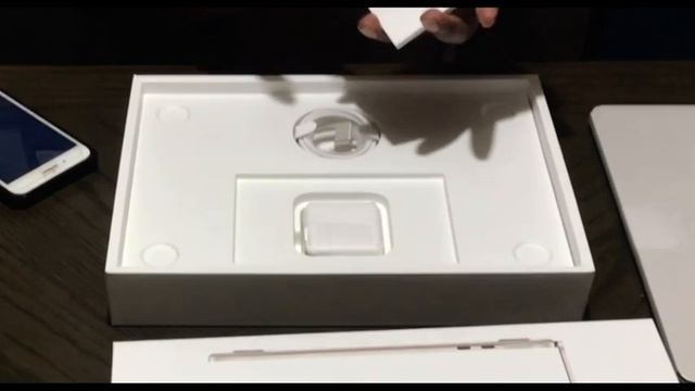 NEW 2022 M2 Apple MacBook Air Unboxing | Starlight colour ??❤️ смотреть онлайн