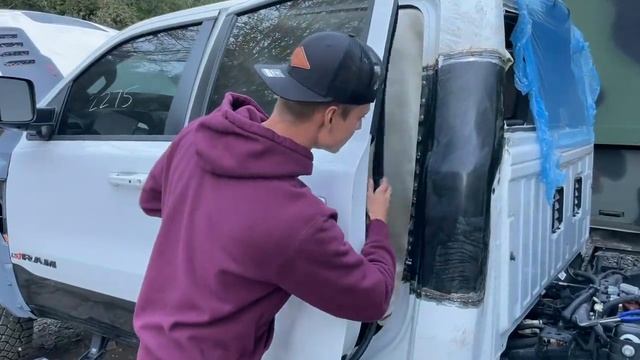 Rebuilding A Wrecked 2021 Ram TRX Part 6! смотреть онлайн