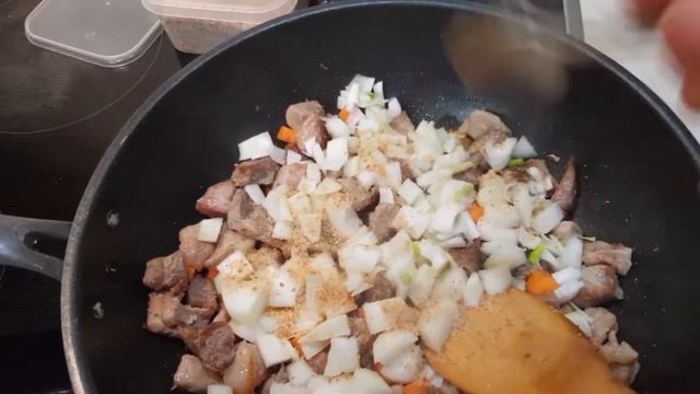 Похолодало.Гуляш по домашнему👍. Внуки приехали, меня поймет только бабушка😁 смотреть онлайн