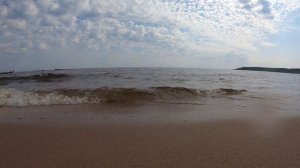 Успокаивающий накат волн на песок золотого пляжа #relax