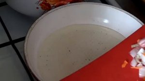 Суп с зеленым горошком. Гороховый суп из зеленого горошка.