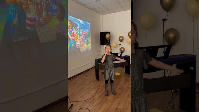 Эрик Айлис. Гравити Фолз. Jingle bells. «Семейка Мадригаль» из м/ф Энканто смотреть онлайн