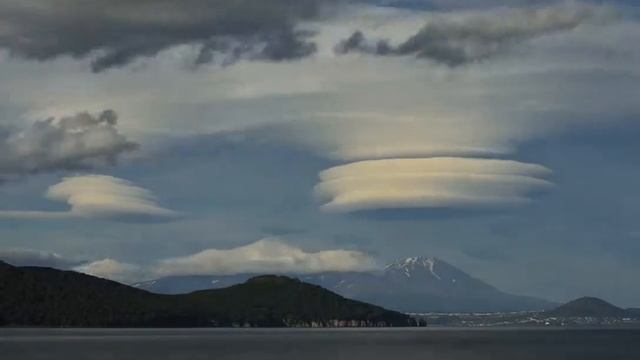 Лентикулярные облака смотреть онлайн