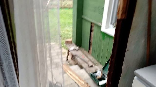 Вешаем нашу беспроводную поворотную WIFI камеру с алиэкспресс на даче. Всё работает :) смотреть онлайн